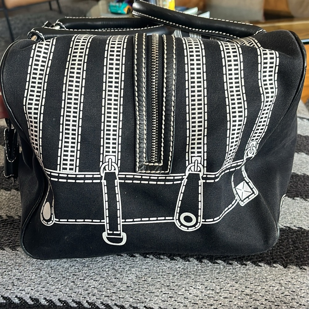 Dolce & Gabbana black duffle bag lock and key - Picture 10 of 11